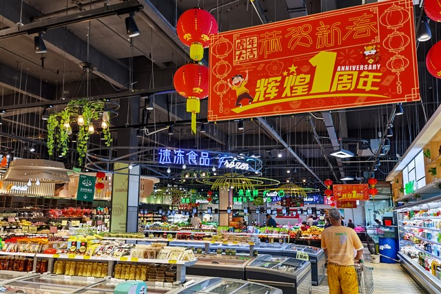 胖东来如何实现客户满意度_胖东来客户管理的特点_胖东来：顾客需求驱动的产品与服务升级