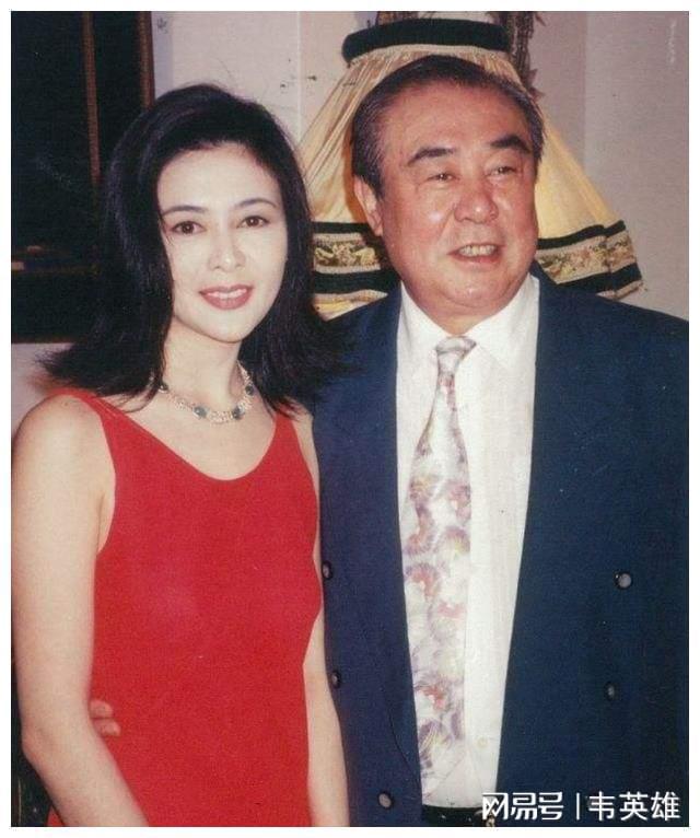 关之琳家谱_深厚家族关之琳情感故事_关之琳与家族的深厚情感