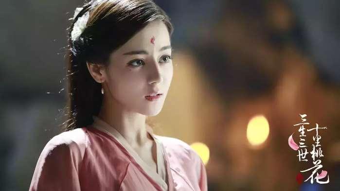 杨幂（Yang Mi） - 知名作品包括《宫》和《三生三世十里桃花》。_杨幂三生三世十里桃花定妆照_杨幂三生三世剧照