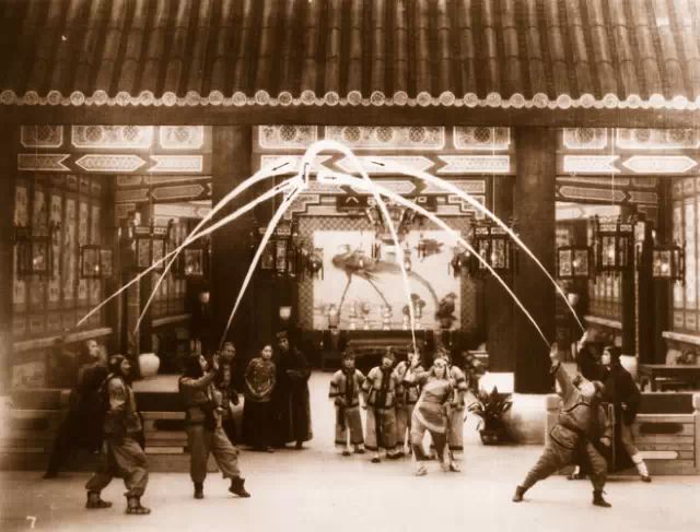 元彪老电影武打片_元彪武打片_元彪为武打电影带来的影响
