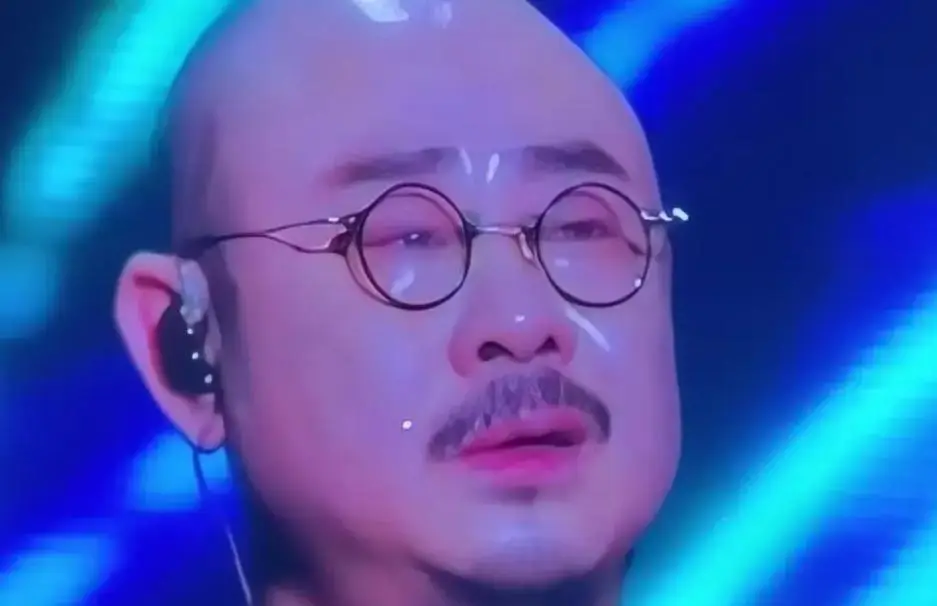 周杰伦在音乐创作中的坚持与付出_周杰伦音乐贡献_周杰伦坚持不懈的故事