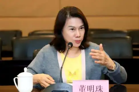格力电器在董明珠停职审查后的市场表现及其应对策略_格力电器总裁董明珠所著_格力董明珠最新新闻