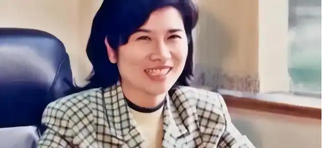 格力电器总裁董明珠所著_格力电器在董明珠停职审查后的市场表现及其应对策略_格力公司董明珠股份