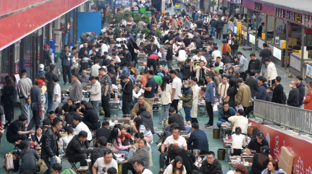 引起共鸣落泪的电影_能引起共鸣的电影片段_从感动到共鸣：2023年十大电影