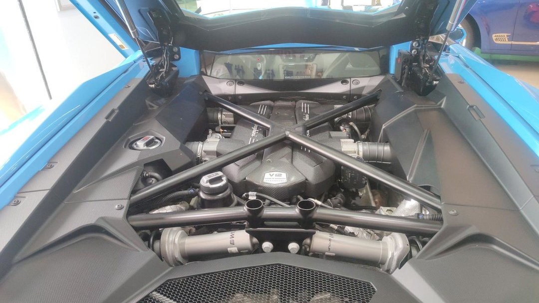 解密二手兰博基尼Aventador S：顶级性能背后的市场经济学分析