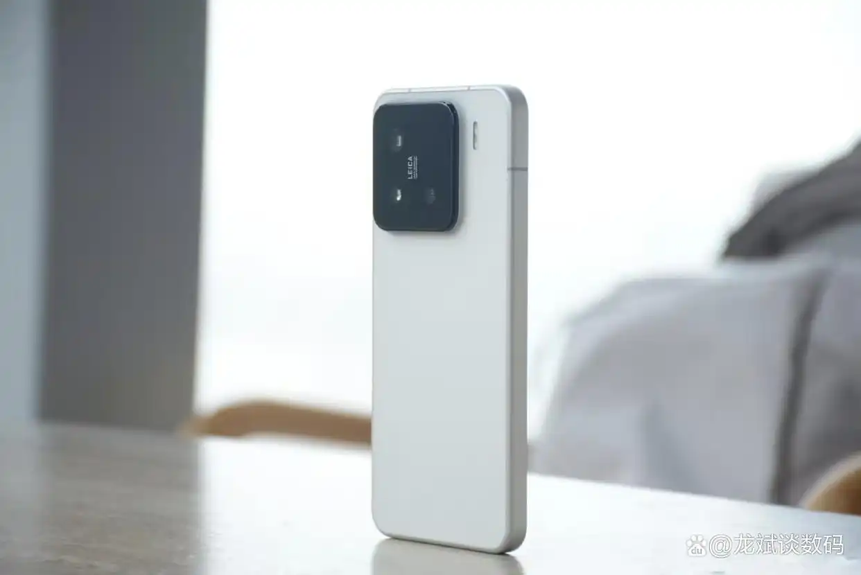 小米14机身设计对用户行为的影响_影响小米手机购买的环境因素_影响小米消费者行为分析报告