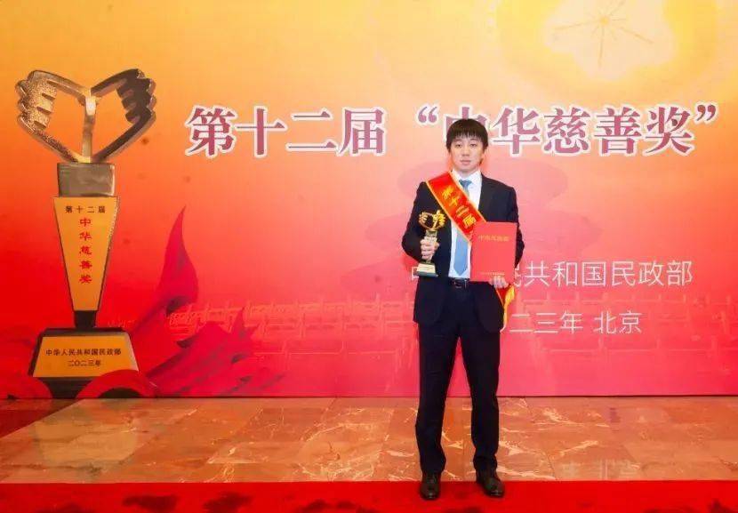秦英林如何实现自我价值与社会贡献_社会贡献价值观_为社会贡献价值