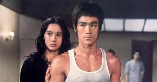 李小龙的演艺生涯与成就_李小龙的演艺生涯_演艺生涯李小龙成就最高的是