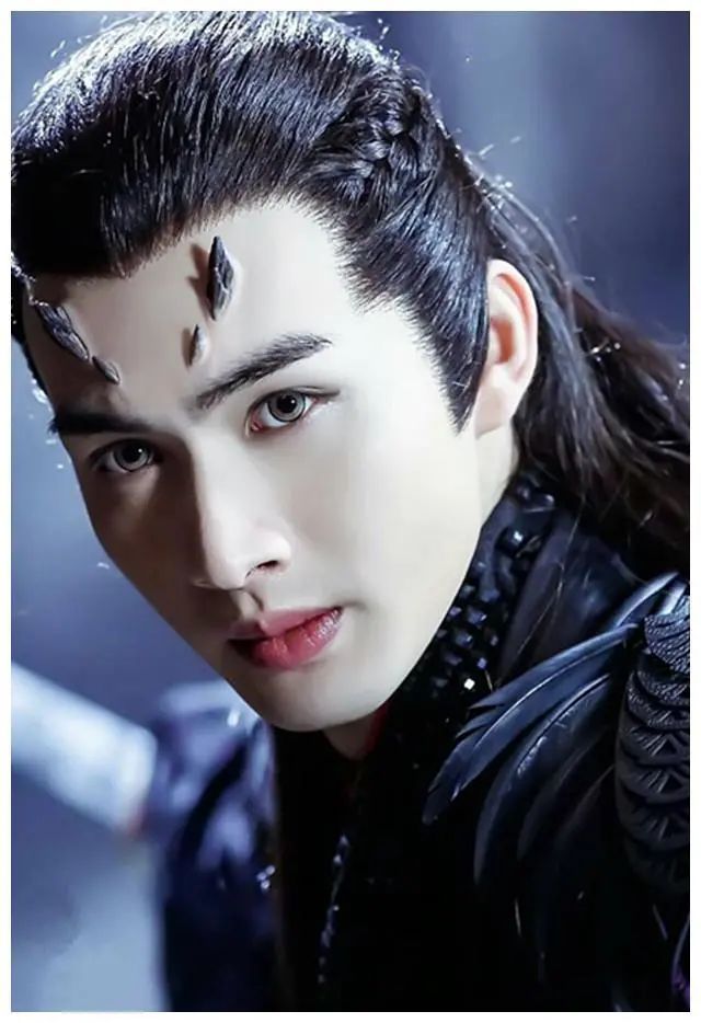 杨幂的演技提升与职业发展_杨幂演过的职业_杨幂演技炸裂