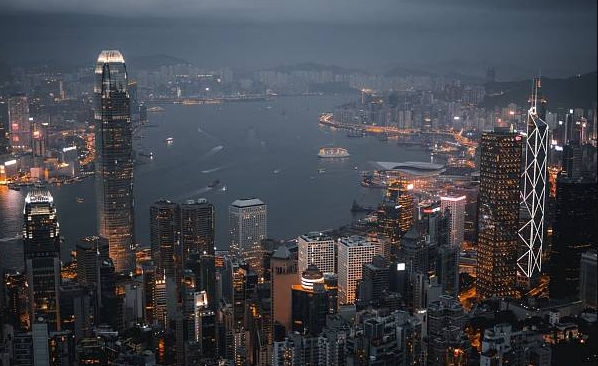 澳洲财经见闻, 中国加强区块链深度结合，印度启动数字货币卢比试点，二级市场NFT销售额跌破4亿美元！