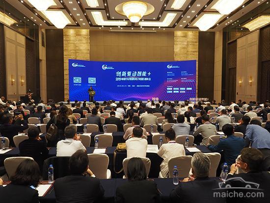 宝马新科技_宝马高科技_宝马汽车的安全科技如何改变行业标准？