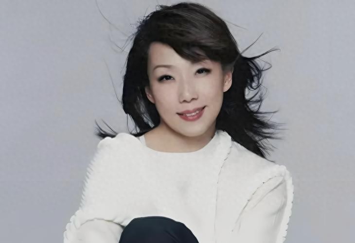 高中音乐乐坛曲教案_李宗盛的音乐影响力横跨世代，依然活跃在乐坛_华语乐坛音乐教父