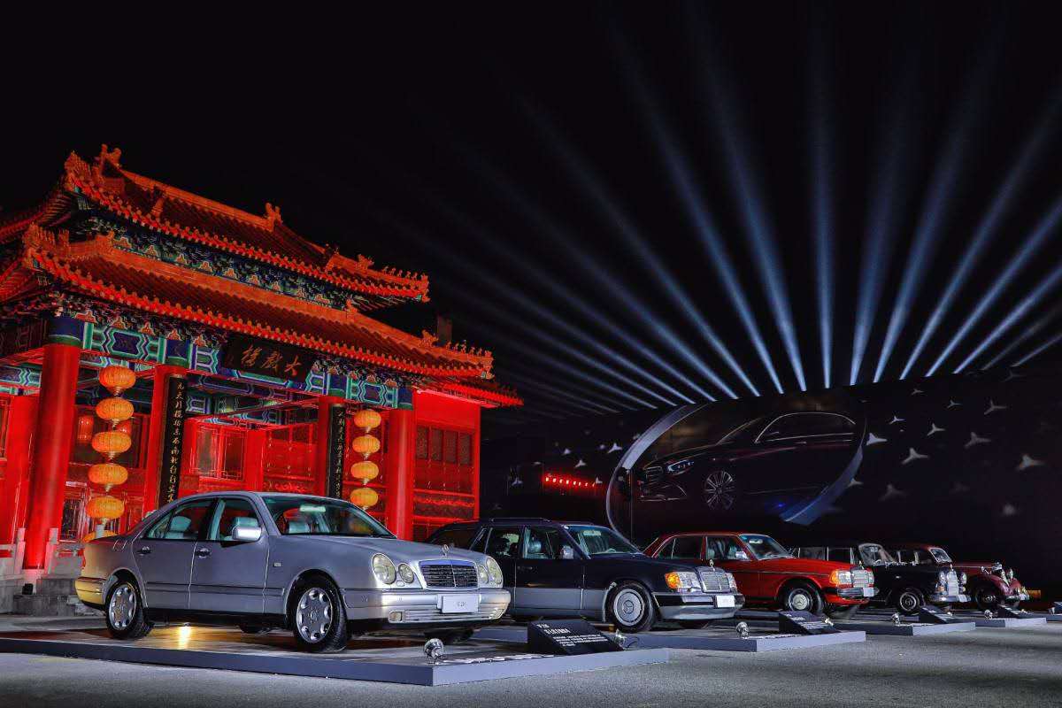 奔驰运动型轿车_奔驰的运动轿车：动感与优雅并存_奔驰动感型和运动型有什么区别