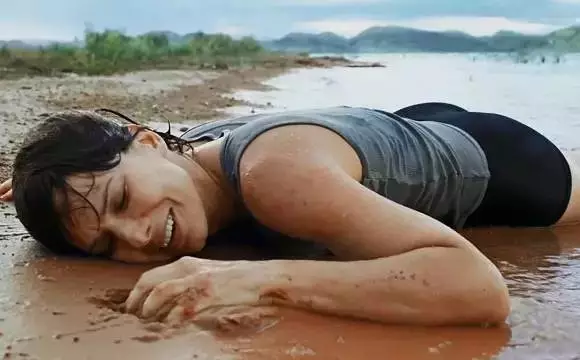 李小龙电影中的女主角_李小龙的经典电影中的女性角色_李小龙女导演