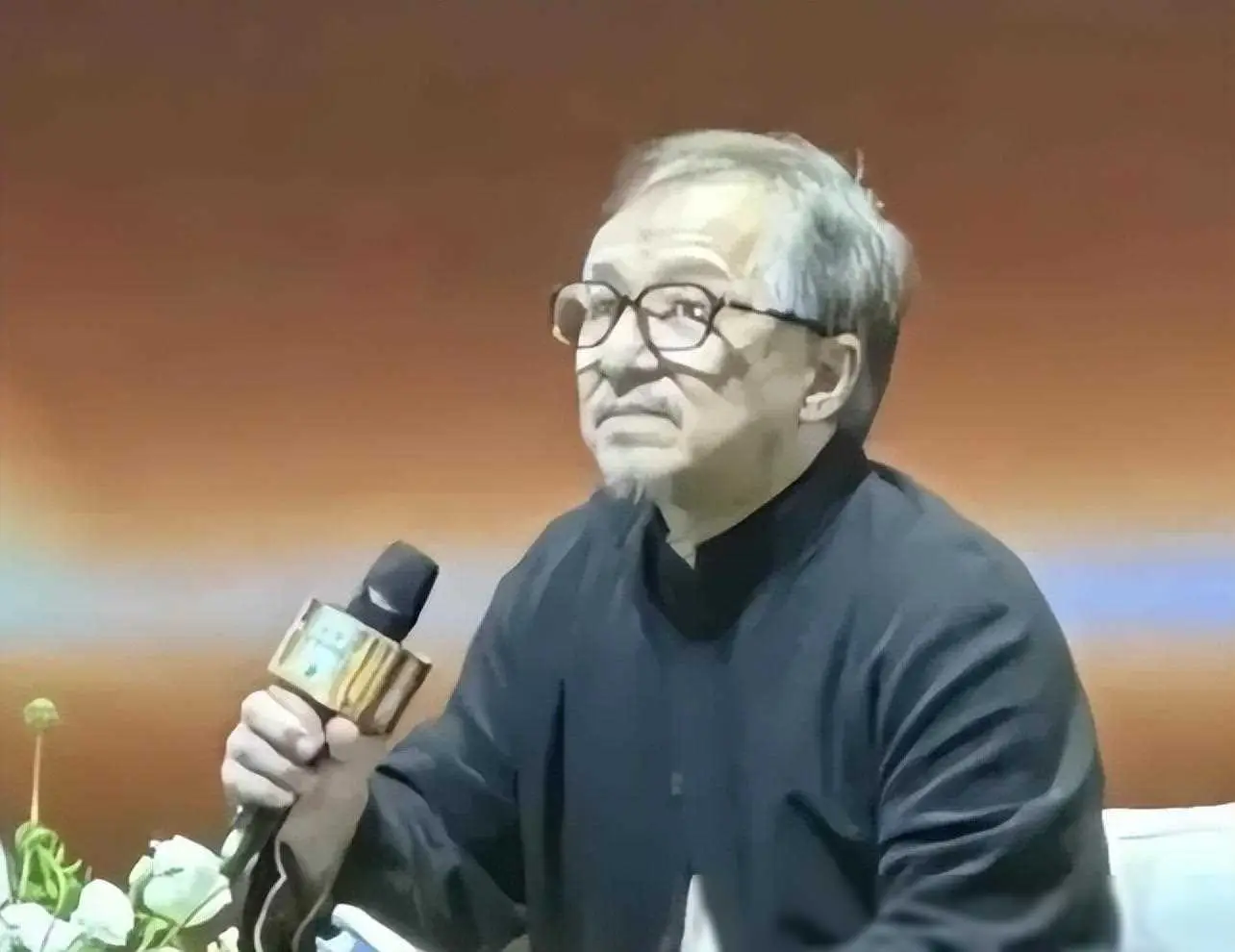 刘德华公益活动_刘德华的公益事业与社会责任_刘德华公益慈善