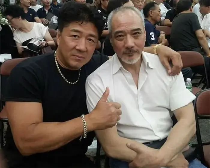 周润发和林青霞金像奖视频_周润发林青霞颁奖视频字幕版_林青霞与周润发的银幕搭档