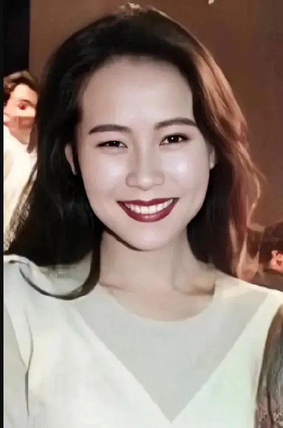 周润发和林青霞合作的电影_林青霞周润发颁奖_林青霞与周润发的银幕搭档