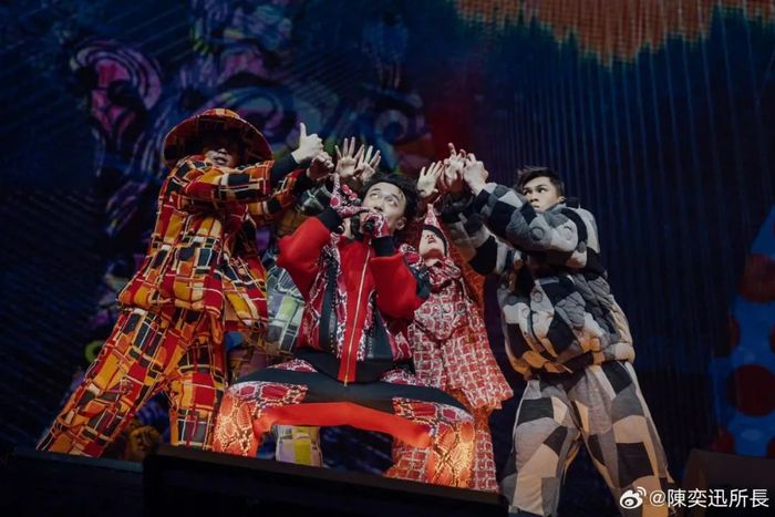 陈奕迅活动_陈奕迅表演_陈奕迅参与音乐节演出，现场气氛热烈