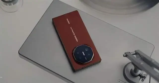 华为三折叠手机：技术与应用场景全解析