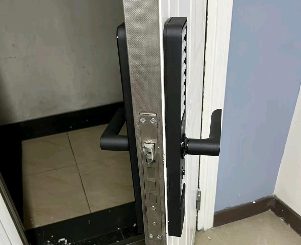 小米全屋智能，满足您对生活品质的追求_小富即安对生活没有追求的人_小米屋的图片
